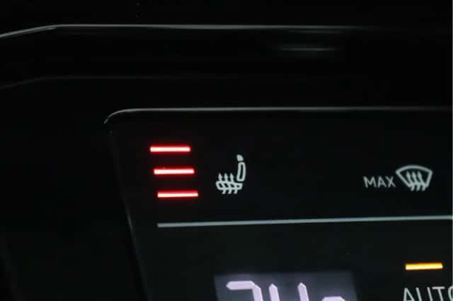 Volkswagen Touran (2018) thumbnail 61