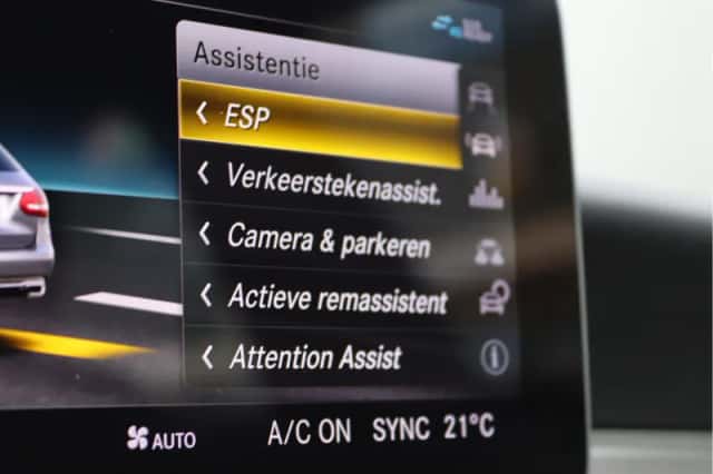 Mercedes-Benz C-Klasse (2019) thumbnail 46