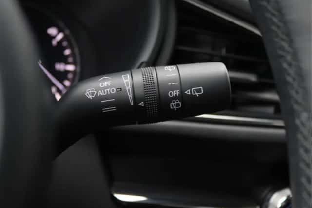Mazda CX-30 (2019) thumbnail 32