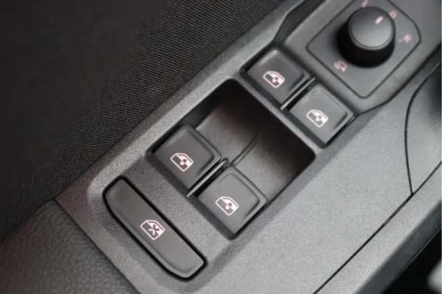SEAT Ibiza (2018) thumbnail 28