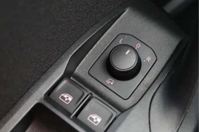 SEAT Ibiza (2018) thumbnail 29