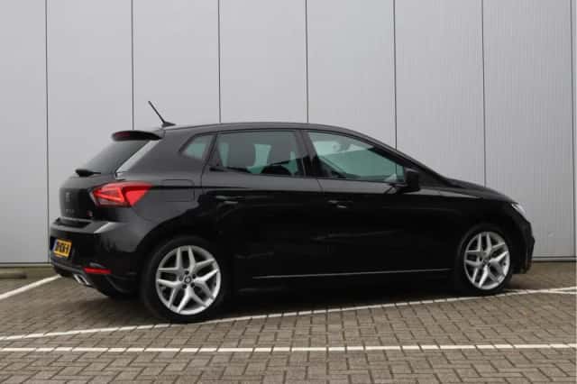SEAT Ibiza (2018) thumbnail 5