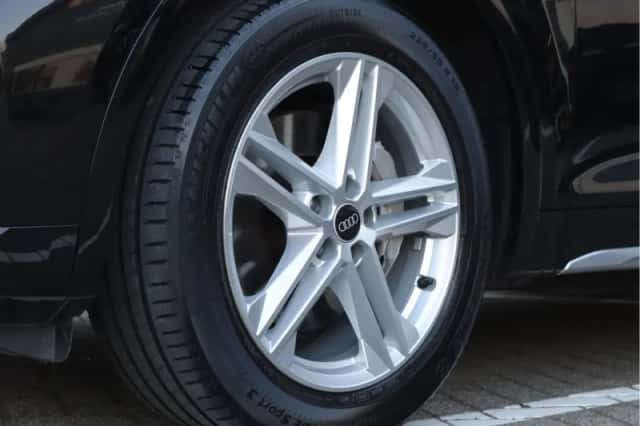 Audi Q5 (2021) thumbnail 11