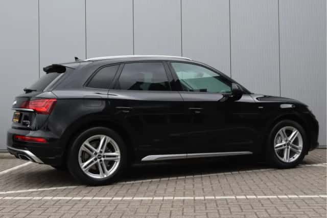 Audi Q5 (2021) thumbnail 6