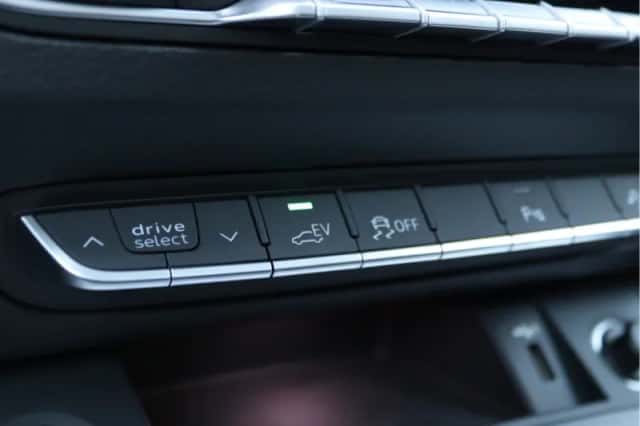 Audi Q5 (2021) thumbnail 59