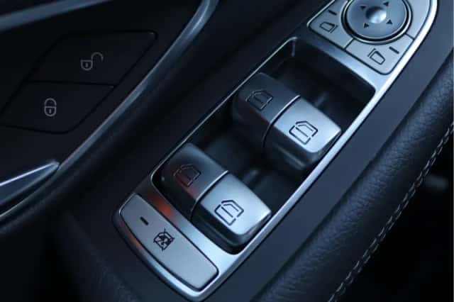 Mercedes-Benz C-Klasse (2020) thumbnail 32