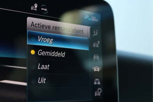 Mercedes-Benz C-Klasse (2020) thumbnail 56