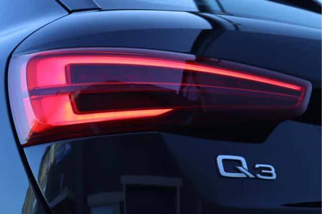 Audi Q3 (2018) thumbnail 12