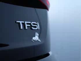 Audi Q3 (2018) thumbnail 13