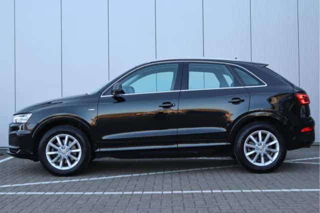 Audi Q3 (2018) thumbnail 15