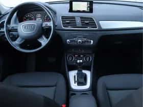 Audi Q3 (2018) thumbnail 3