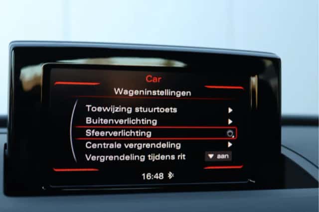 Audi Q3 (2018) thumbnail 37