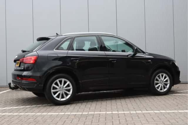 Audi Q3 (2018) thumbnail 5