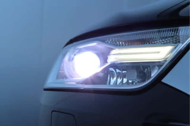 Audi Q3 (2018) thumbnail 8