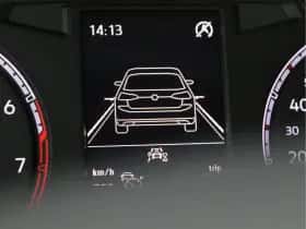 Volkswagen T-Roc (2018) thumbnail 31