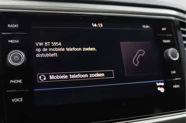 Volkswagen T-Roc (2018) thumbnail 36