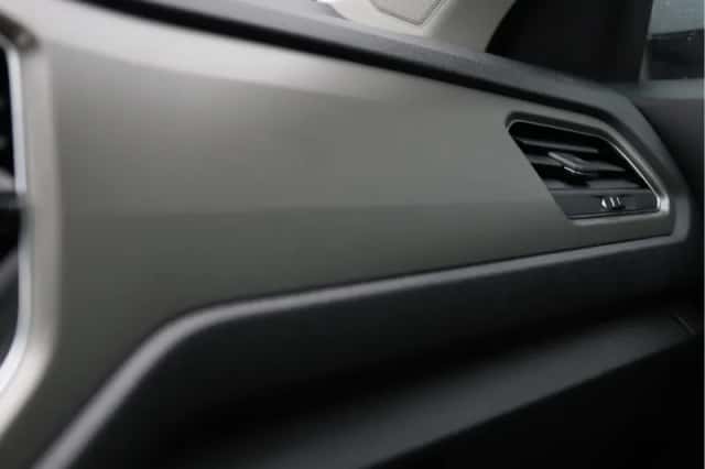 Volkswagen T-Roc (2018) thumbnail 52
