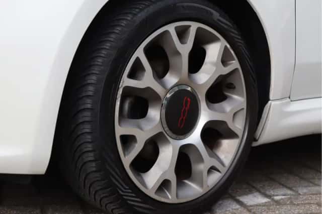 Fiat 500 (2014) thumbnail 11