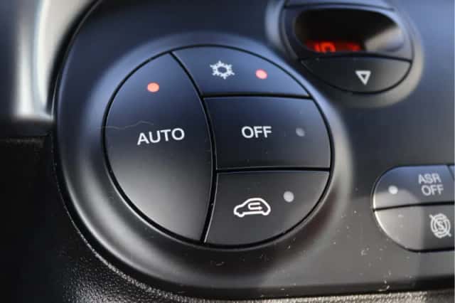 Fiat 500 (2014) thumbnail 42