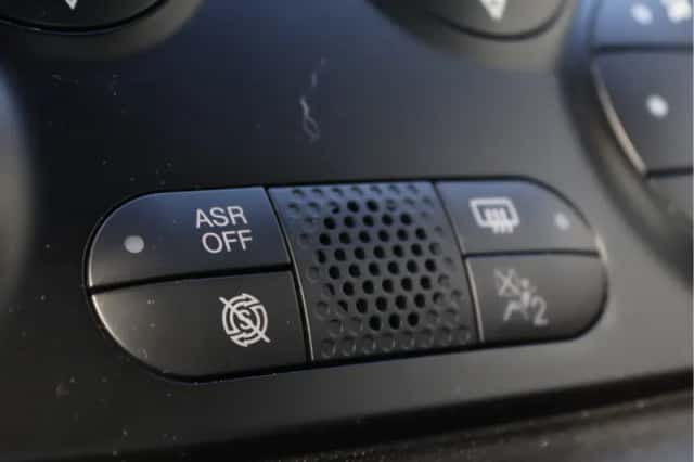 Fiat 500 (2014) thumbnail 45