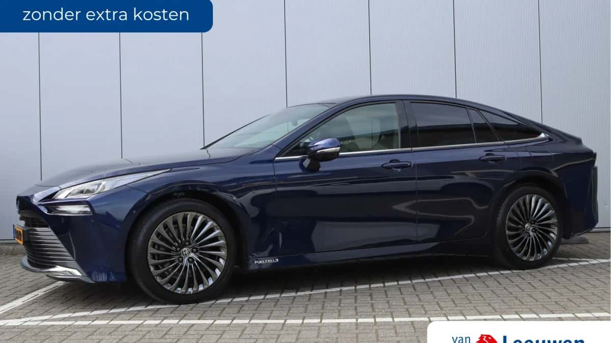 Toyota Mirai (2021) — foto 1