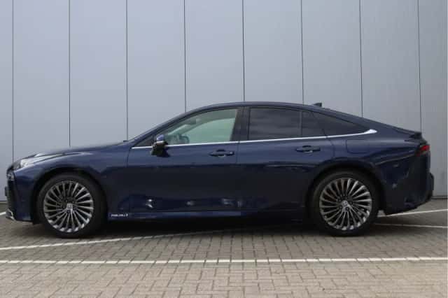 Toyota Mirai (2021) thumbnail 18