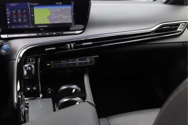 Toyota Mirai (2021) thumbnail 22