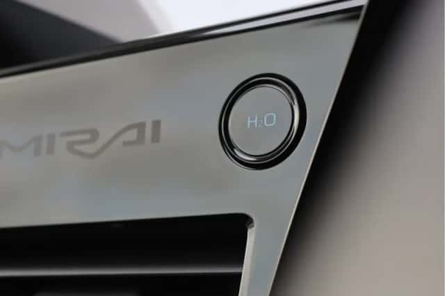 Toyota Mirai (2021) thumbnail 33