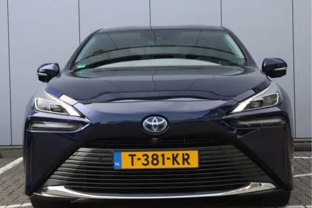 Toyota Mirai (2021) thumbnail 6