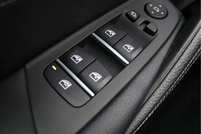 BMW 5-Serie (2019) thumbnail 32