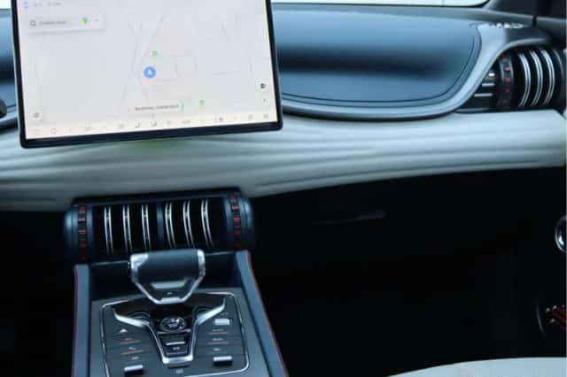 BYD Atto 3 (2022) thumbnail 26