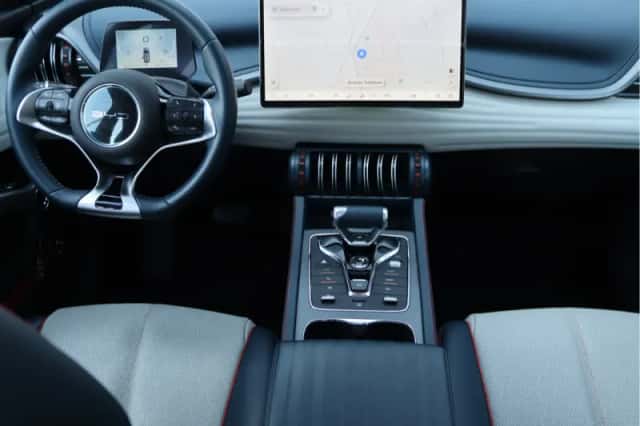 BYD Atto 3 (2022) thumbnail 5