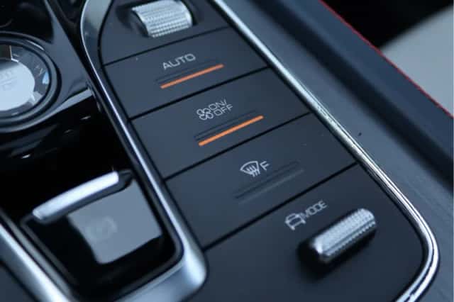 BYD Atto 3 (2022) thumbnail 56