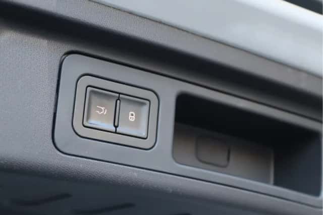 BYD Atto 3 (2022) thumbnail 63