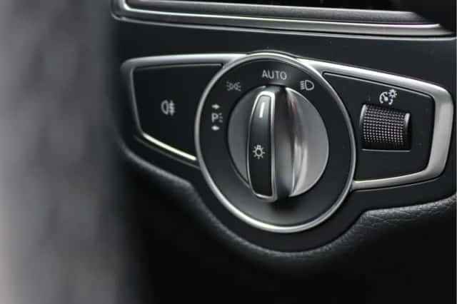 Mercedes-Benz GLC-Klasse (2017) thumbnail 29