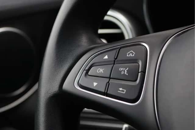 Mercedes-Benz GLC-Klasse (2017) thumbnail 35
