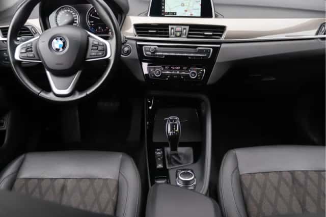 BMW X1 (2018) thumbnail 3