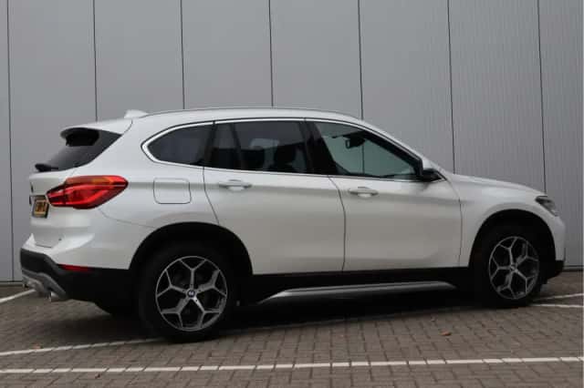 BMW X1 (2018) thumbnail 5