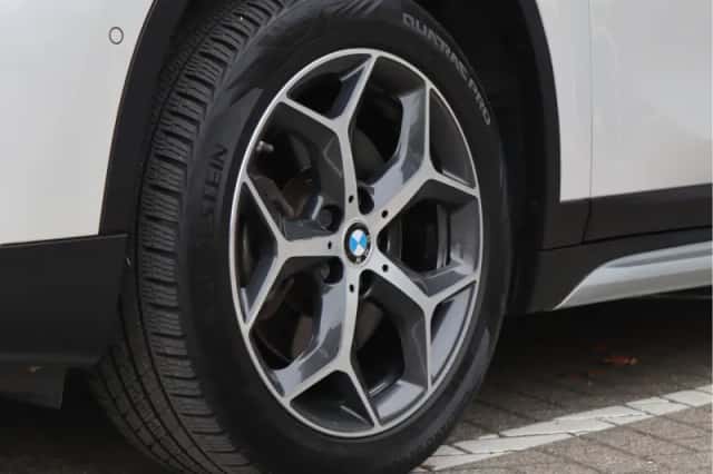 BMW X1 (2018) thumbnail 10
