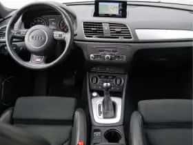Audi Q3 (2017) thumbnail 3