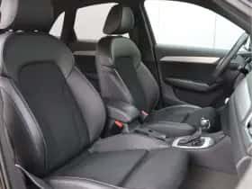 Audi Q3 (2017) thumbnail 23