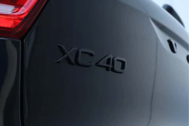 Volvo XC40 (2022) thumbnail 15