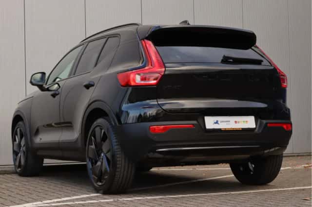 Volvo XC40 (2022) thumbnail 18