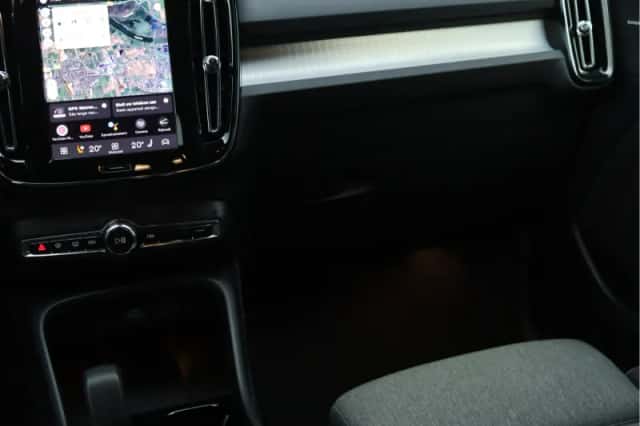 Volvo XC40 (2022) thumbnail 23