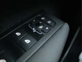 Volvo XC40 (2022) thumbnail 33