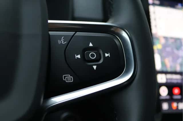 Volvo XC40 (2022) thumbnail 38