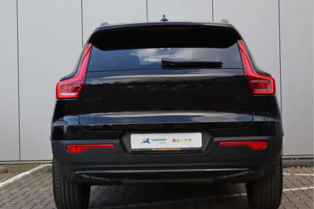 Volvo XC40 (2022) thumbnail 7