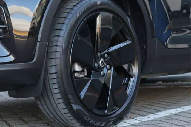 Volvo XC40 (2022) thumbnail 10