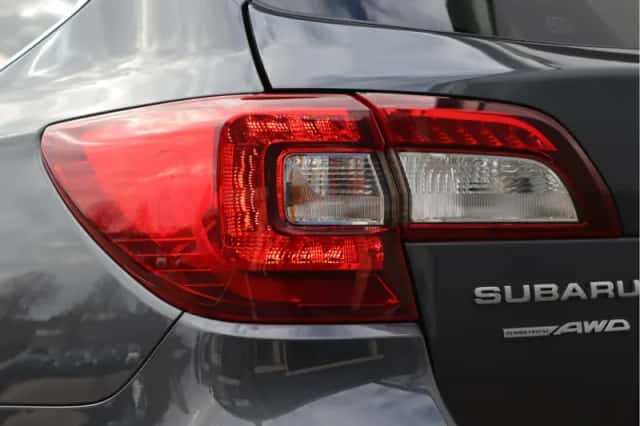 Subaru Outback (2018) thumbnail 18