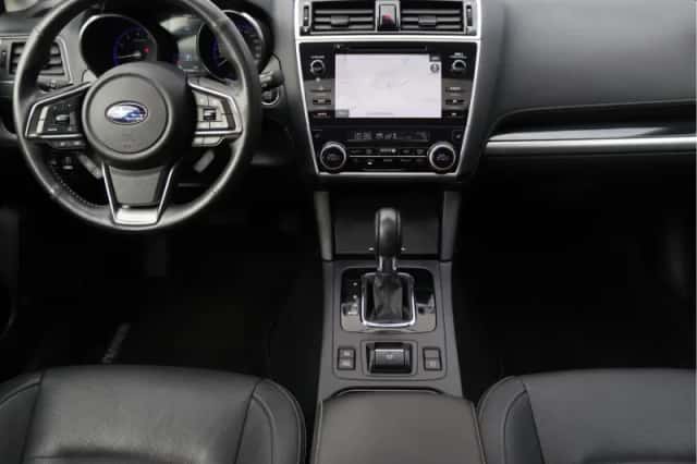 Subaru Outback (2018) thumbnail 3